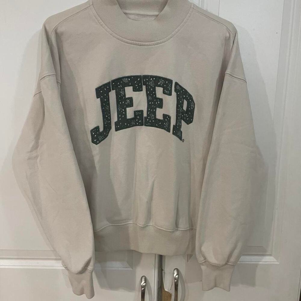 Abercrombie fitch jeep crewneck